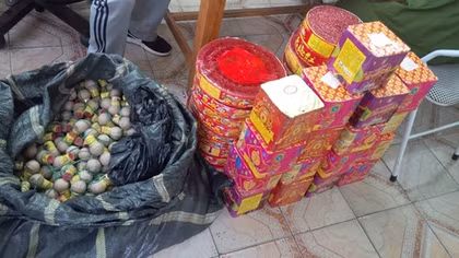 Bắt đối tượng buôn gần 1 tạ pháo