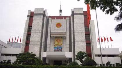Lãnh đạo nhiều quận, huyện Hà Nội bị phê bình vì không dự họp