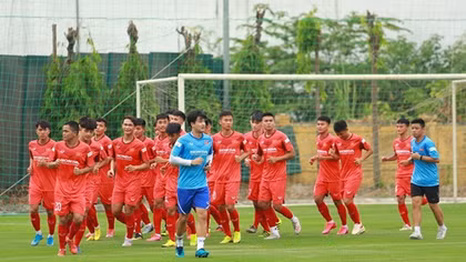 Thày Park ở đâu trong buổi tập đầu tiên của U22 Việt Nam