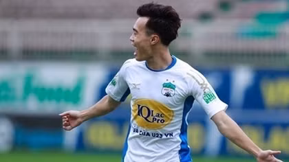 Văn Toàn vắng mặt tại vòng 22 V. League 2018