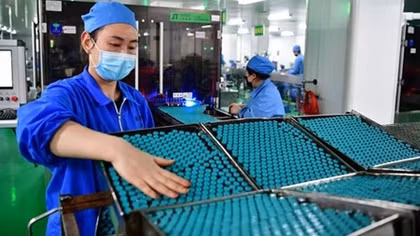 COVID-19 làm phương Tây thức tỉnh việc phụ thuộc dược phẩm Trung Quốc