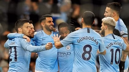 Man City 3-1 Watford: Raheem Sterling lập hat-trick