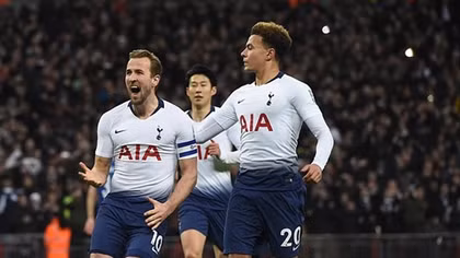 Nhờ VAR, Tottenham thắng nhẹ hàng xóm