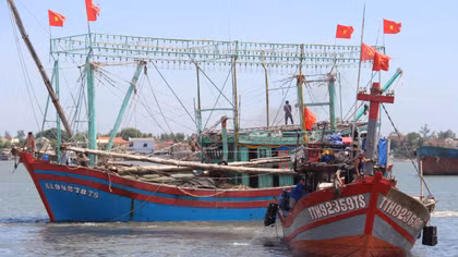 Khởi sắc các làng chài ven biển miền Trung