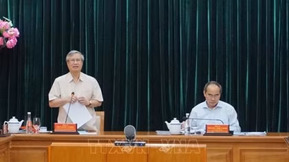 Đoàn Tiểu ban Văn kiện Đại hội XIII làm việc với Ban Thường vụ Thành ủy TP Hồ Chí Minh