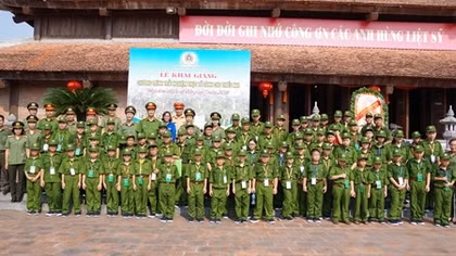 Khai giảng chương trình trải nghiệm thực tế “Học làm chiến sỹ Công an”