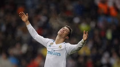 Ronaldo im tiếng, Real thua ngay trên sân nhà