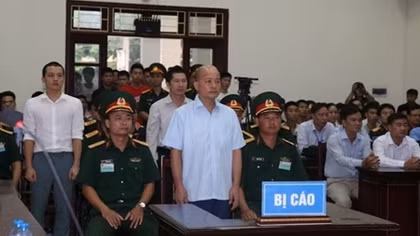 Tuyên phạt bị cáo Đinh Ngọc Hệ 12 năm tù 