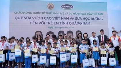 Chương trình Sữa học đường đến với trẻ em Quảng Nam