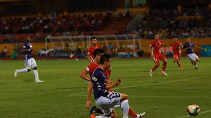 Derby Thủ đô: Bất phân thắng bại