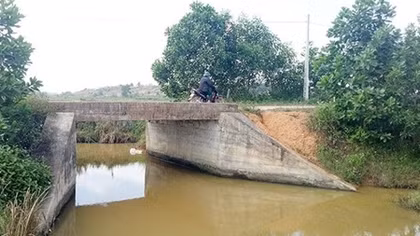 Xây dựng đường nông thôn, Chủ tịch xã quyết toán khống nhiều hạng mục cho chủ đầu tư