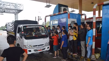 Trạm BOT Sóc Trăng lại “vỡ trận”
