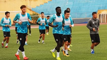 V.league sắp trở lại, Hà Nội FC ráo riết luyện quân