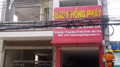 Để thang chạm vào điện, 3 công nhân bỏng nặng