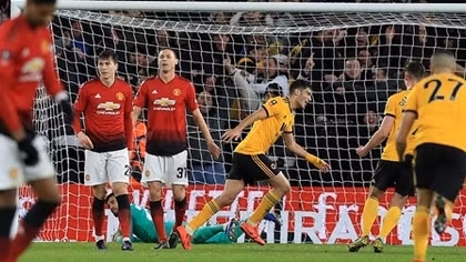 Gục ngã trước Wolves, Man Utd chia tay Cup FA