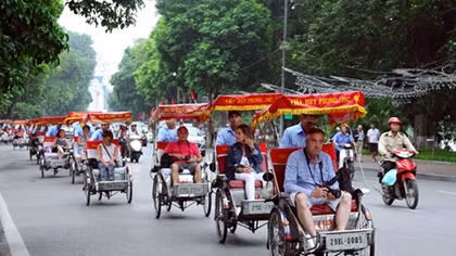Cấm xích lô, dừng hoạt động xe ba bánh ở Hà Nội: Vì sao khó thực hiện?