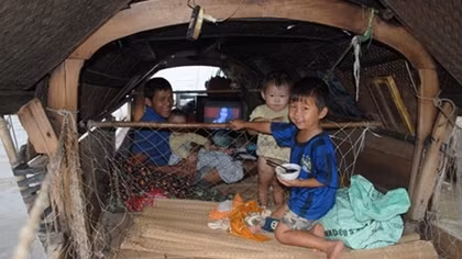 Đời vạn chài sông Lam