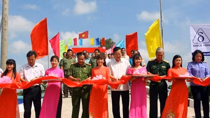 Công an TP Cần Thơ khánh thành cầu nông thôn