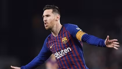 Thi đấu thăng hoa, Messi khiến đối phương cũng phải ngã mũ thán phục