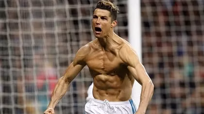 Ronaldo lập công phút cuối, Real nhọc nhằn vượt Juventus