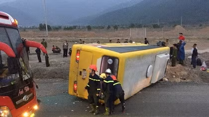Tái diễn nạn tự ý tăng giá vé xe khách và taxi