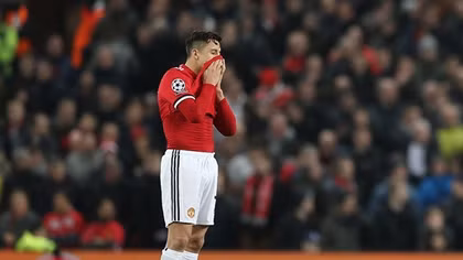 Gục ngã tại Old Trafford, Man Utd rời Champion League