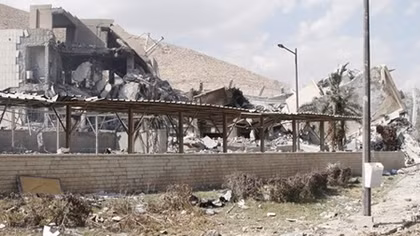 Anh - Pháp - Mỹ không kích Syria: Luật của kẻ mạnh