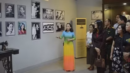 Trưng bày chuyên đề “Nữ đại biểu Quốc hội”