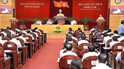 Khiển trách Phó chủ tịch Thanh Hóa trong việc bổ nhiệm “thần tốc” bà Trần Vũ Quỳnh Anh