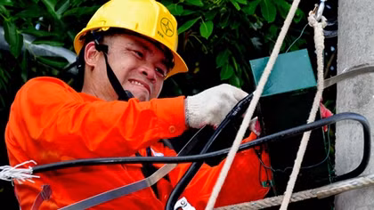 Sản lượng điện thiết lập “kỷ lục” mới trong đợt nắng nóng