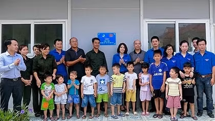 TW Đoàn và TW Hội TNVN thăm và tặng quà tại đảo Bạch Long Vĩ