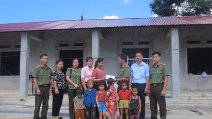 Gieo con chữ nơi ngược ngàn Xín Mần