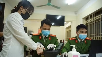 Hà Nội tạm ngừng cấp CCCD tại huyện Đông Anh và Thanh Trì