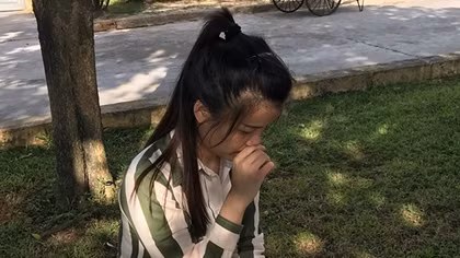 Nước mắt người đàn bà khi đứa con không chịu nhận mẹ