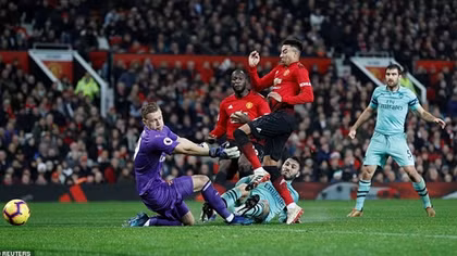 Man Utd và Arsenal bất phân thắng bại trong ngày đại chiến
