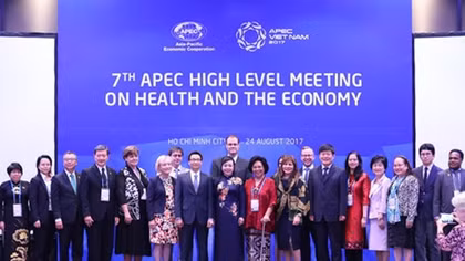 Phó Thủ tướng Vũ Đức Đam dự Hội nghị Bộ trưởng APEC về y tế
