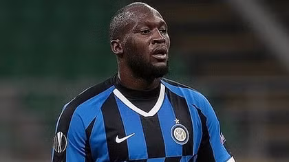 Tung tin về COVID-19, Lukaku nhận cái kết đắng