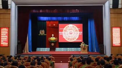 Tổng kết hợp tác đào tạo, nghiên cứu khoa học và trang bị phương tiện kỹ thuật hình sự