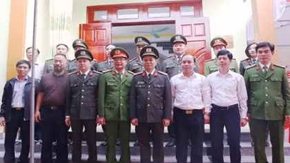 Cụm thi đua số 4 khánh thành và bàn giao công trình Nhà đồng đội