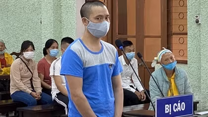 Phạt 9 năm tù kẻ bán bé trai 10 ngày tuổi sang Trung Quốc