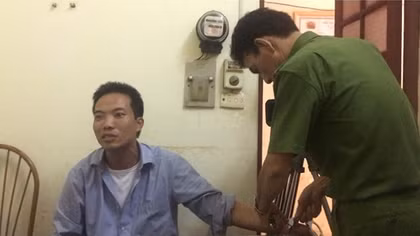 Vụ con trai giết người tình của mẹ: Chuyện bất ngờ không có trong hồ sơ