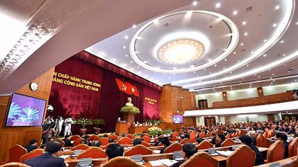 Ngày làm việc thứ tư Hội nghị Trung ương 6