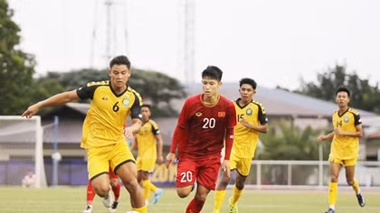 “Sân cỏ nhân tạo” là kẻ thù đáng sợ của U22 Việt Nam