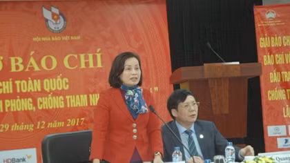 32 tác phẩm được trao giải “Báo chí với công tác đấu tranh phòng, chống tham nhũng, lãng phí”