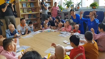 Lớp học đặc biệt dành cho bệnh nhi ung thư