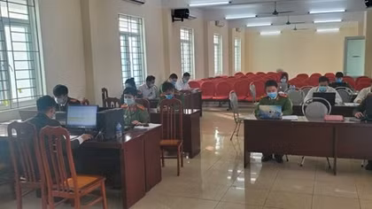 Chuyện ghi ở điểm truy vết COVID-19