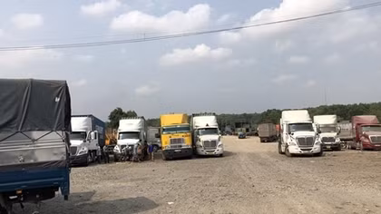 Cần xử lý các bãi xe container “chui” ở Bình Dương