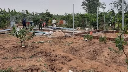 Bài 1: Giới nhà giàu cư ngụ giữa sông