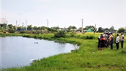 Phát hiện thi thể nam thanh niên nổi trên hồ nước