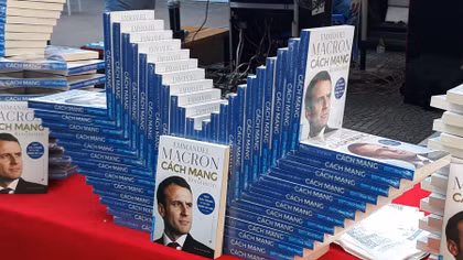 Ra mắt bản Việt ngữ sách “Cách mạng” của Tổng thống Pháp Emmanuel Macron